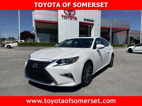 Used 2016 Lexus ES 350 w/ Premium Package w/Wood Trim FWD image 1