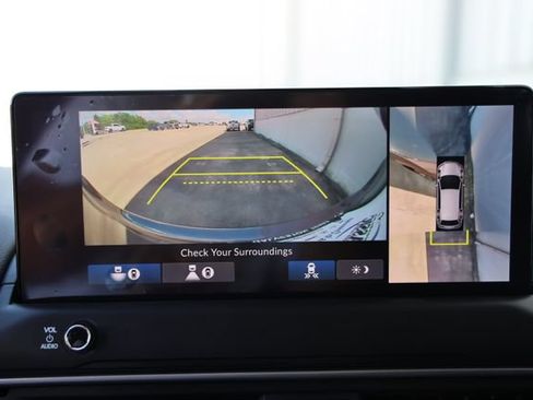 New 2026 Honda Pilot Touring image 23