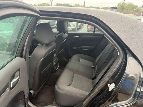 Used 2018 Chrysler 300 Touring w/ Sport Appearance Package RWD image 10