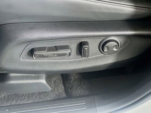 Used 2024 Honda CR-V EX-L image 13
