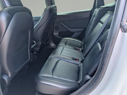 Used 2023 Tesla Model Y Performance AWD/4WD image 14
