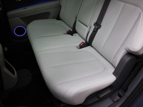 Used 2024 Hyundai Ioniq 5 Limited image 36