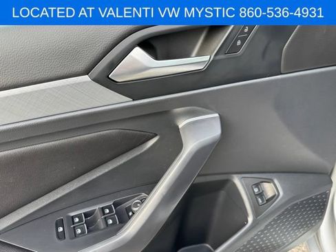 Used 2023 Volkswagen Jetta SE FWD image 28