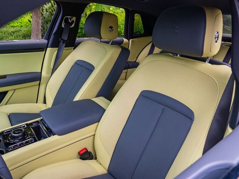 Used 2024 Rolls-Royce Ghost Black Badge image 36