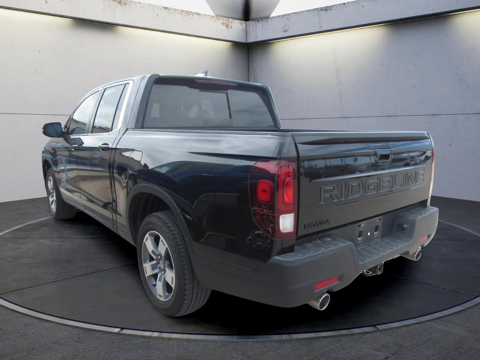 Certified 2024 Honda Ridgeline RTL image 4