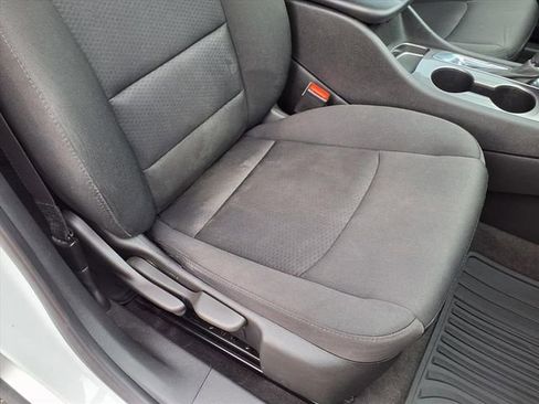 Used 2018 Chevrolet Malibu LS image 79