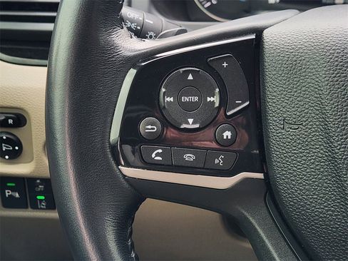 Used 2020 Honda Pilot Touring image 29