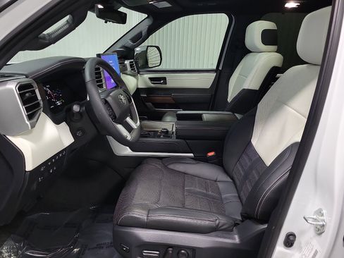 Certified 2025 Toyota Sequoia Capstone image 11