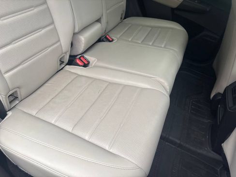 Used 2024 Honda CR-V EX-L image 33