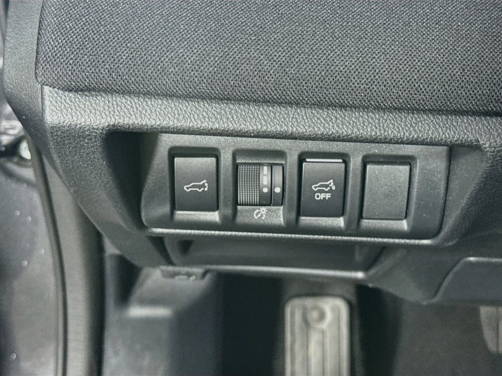 Certified 2025 Subaru Outback Premium AWD/4WD image 18