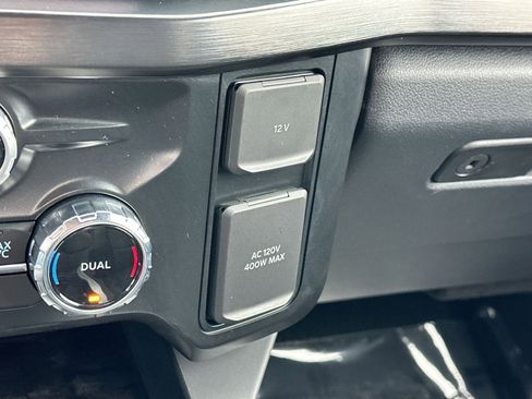 Used 2024 Ford F250 Lariat w/ Black Appearance Package image 26