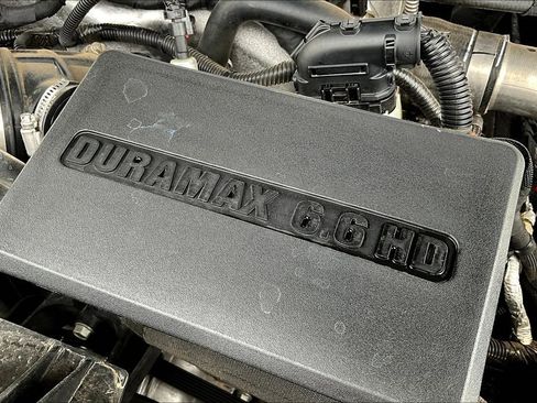 Used 2024 GMC Sierra 2500 AT4X image 42