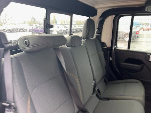 New 2026 Jeep Gladiator Sport image 33