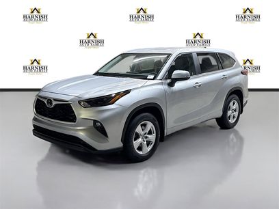 Used 2025 Toyota Highlander LE