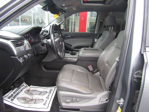 Used 2019 Chevrolet Tahoe LT image 19