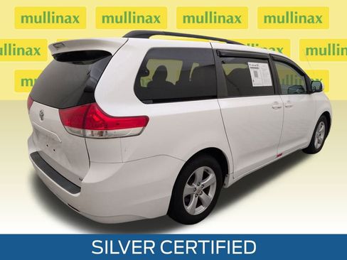 Used 2013 Toyota Sienna LE image 4