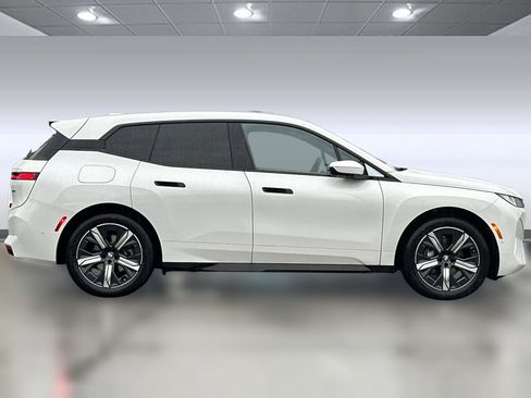 Used 2026 BMW iX xDrive45 AWD/4WD image 8