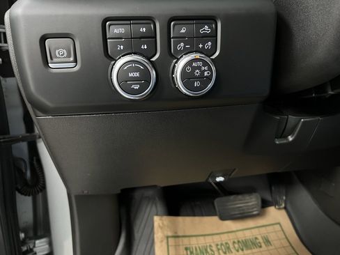 Used 2024 GMC Sierra 2500 Denali w/ Denali Reserve Package image 37