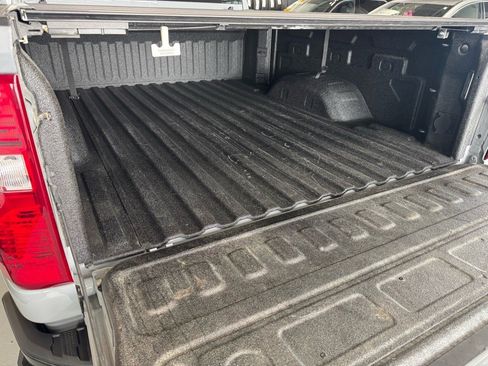 Used 2024 Chevrolet Silverado 2500 Custom w/ Custom Value Package image 8