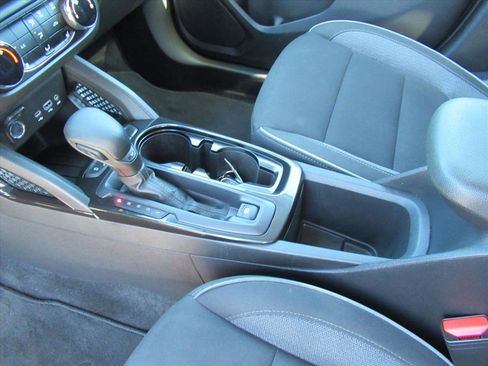 Used 2023 Chevrolet TrailBlazer LT image 18