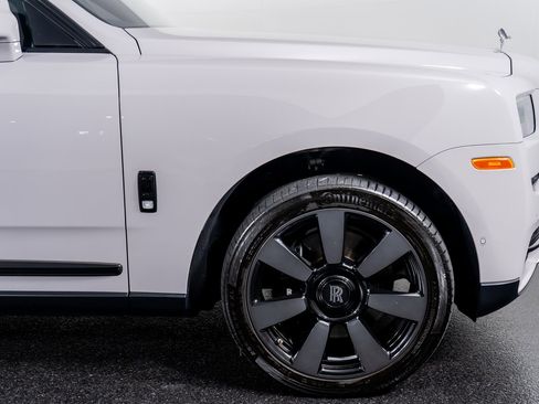 Used 2023 Rolls-Royce Cullinan image 6