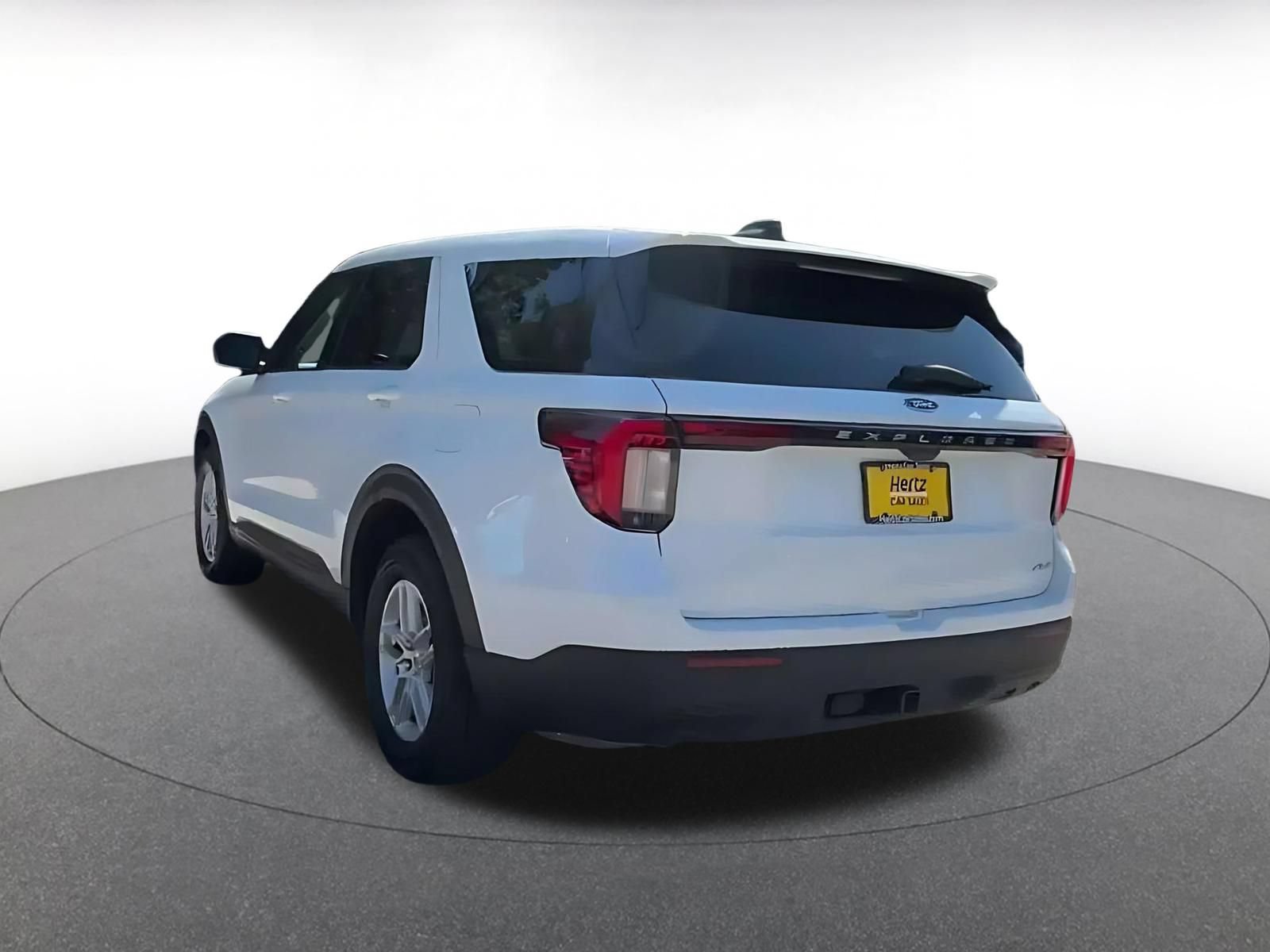 Used 2026 Ford Explorer Active AWD/4WD image 9