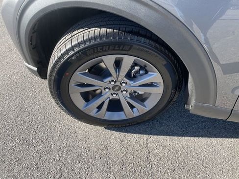 New 2026 Ford Explorer Active w/ Active Comfort Package image 15