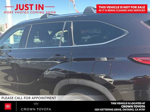 Used 2022 Toyota Highlander Platinum FWD image 6