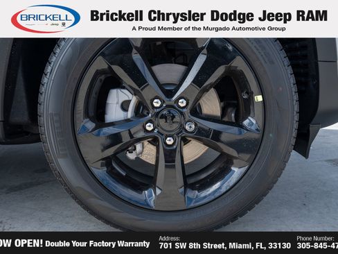 New 2025 Jeep Grand Cherokee Limited w/ Black Appearance Package image 42