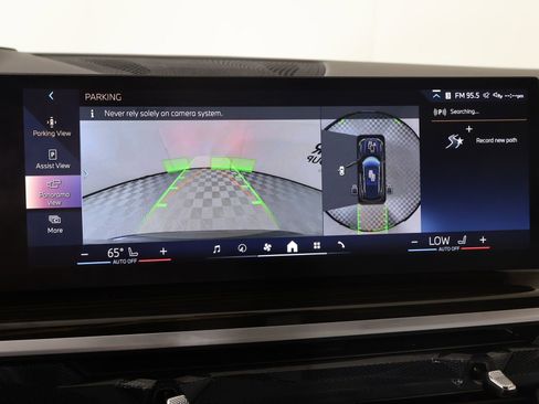 Used 2025 BMW X5 xDrive40i w/ Premium Package image 6