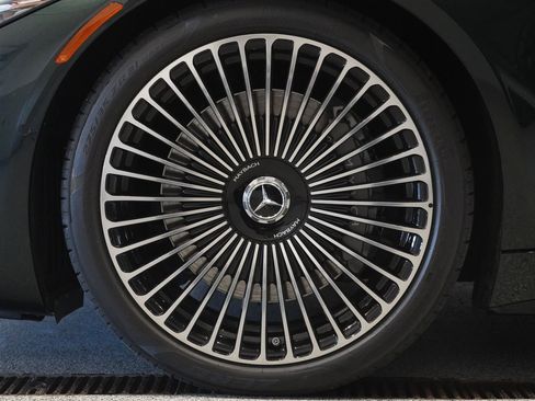New 2026 Mercedes-Benz Maybach SL 680 image 15