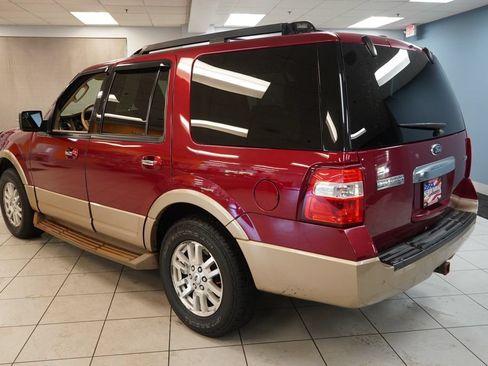 Used 2014 Ford Expedition XLT w/ Equipment Group 202A AWD/4WD image 9