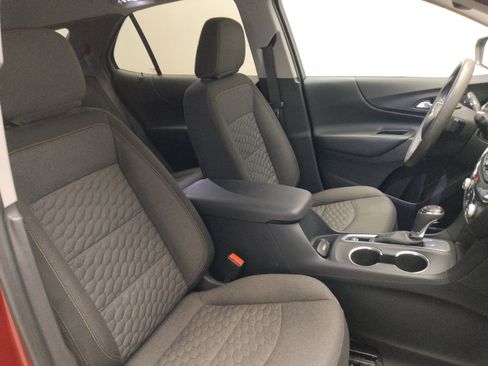 Used 2020 Chevrolet Equinox LT w/ LPO, Floor Liner Package FWD image 21