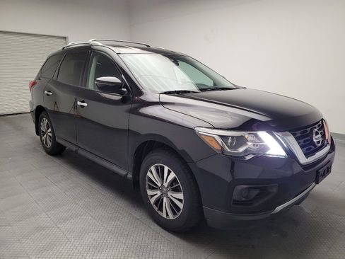 Used 2020 Nissan Pathfinder S FWD image 13