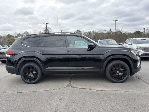 New 2026 Volkswagen Atlas SE image 6