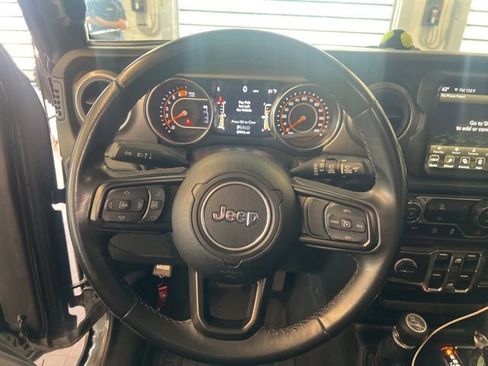 Used 2021 Jeep Wrangler Unlimited Sport AWD/4WD image 17