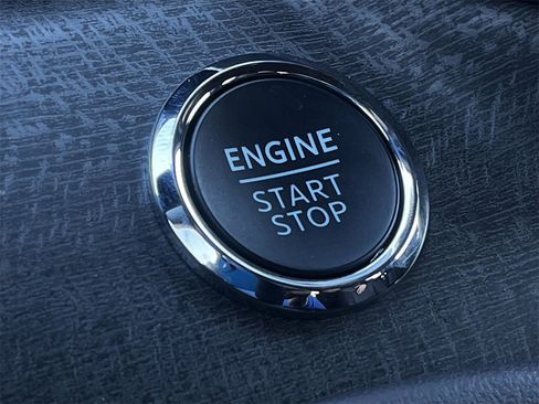 Used 2025 Ford Explorer Platinum image 19