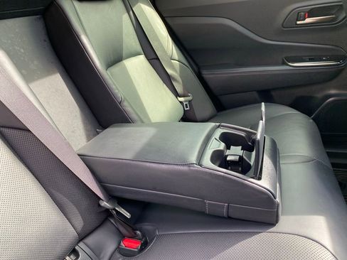 Used 2025 Toyota Crown Platinum image 40