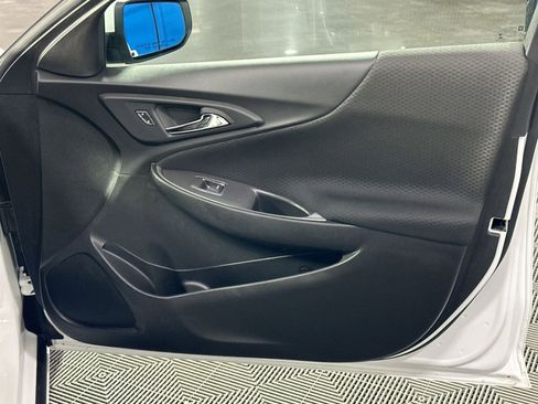 Used 2023 Chevrolet Malibu LT image 37