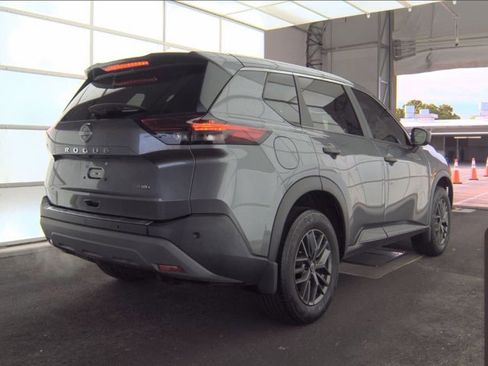 Certified 2023 Nissan Rogue S image 3