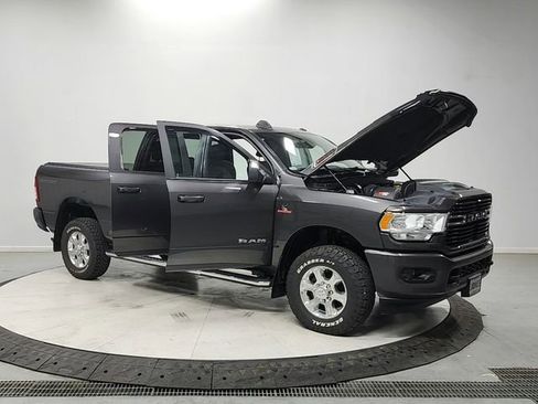 Used 2020 RAM 2500 Big Horn w/ Level 1 Equipment Group AWD/4WD image 9