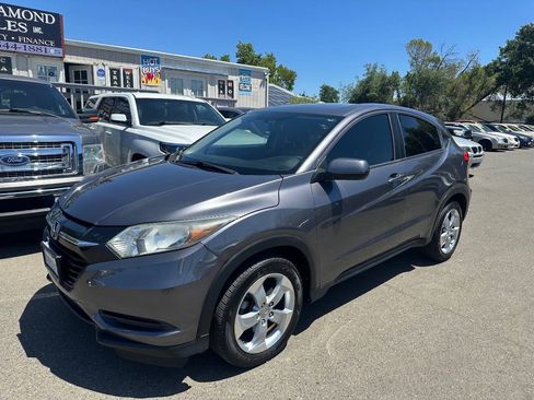 Used 2016 Honda HR-V LX image 1
