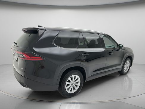 Used 2025 Toyota Grand Highlander AWD image 5