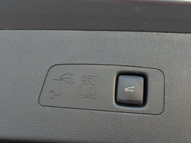 Used 2023 Lincoln Corsair FWD w/ Equipment Group 101A image 29