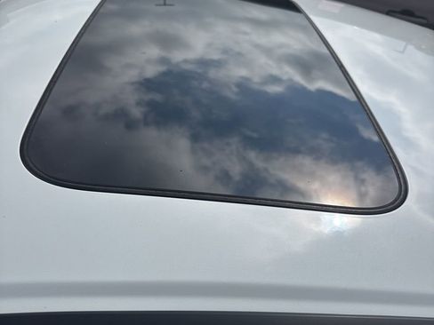 Used 2015 Honda Accord EX-L image 3