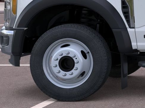 New 2026 Ford F450 XL w/ XL Chrome Package RWD image 20