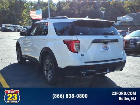 Certified 2022 Ford Explorer XLT w/ Equipment Group 202A image 5