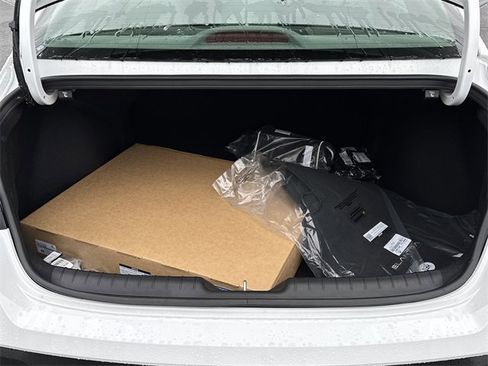 New 2026 Hyundai Elantra Blue image 18