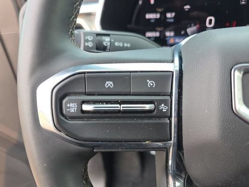 Used 2024 GMC Canyon Denali AWD/4WD image 13