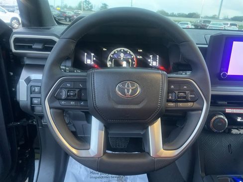 New 2026 Toyota 4Runner SR5 image 25